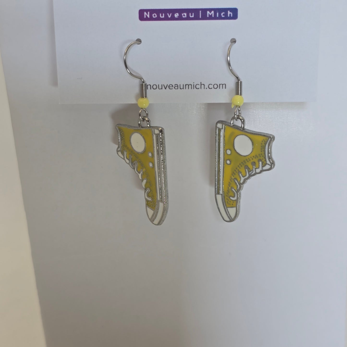 Earrings: high-top sneakers - various colours