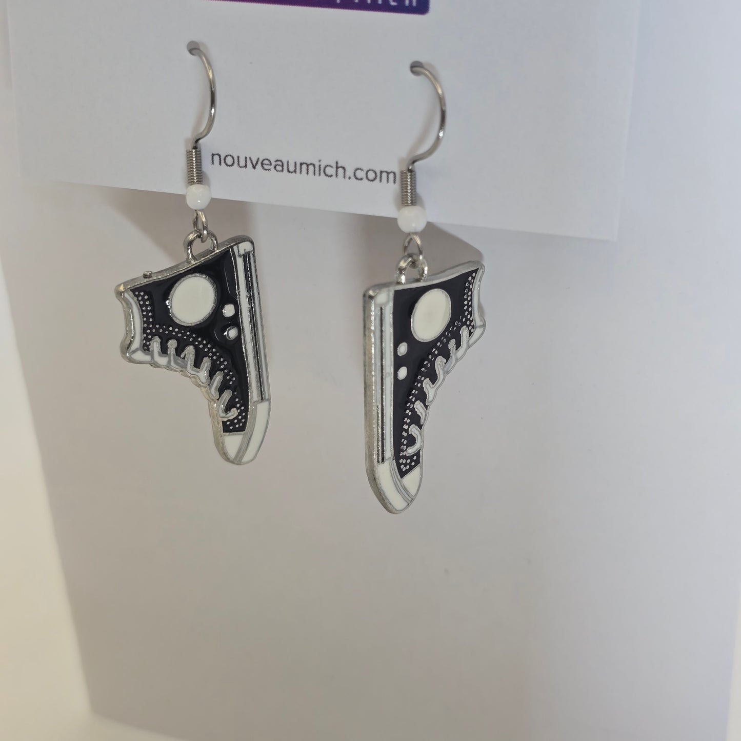 Earrings: high-top sneakers - various colours