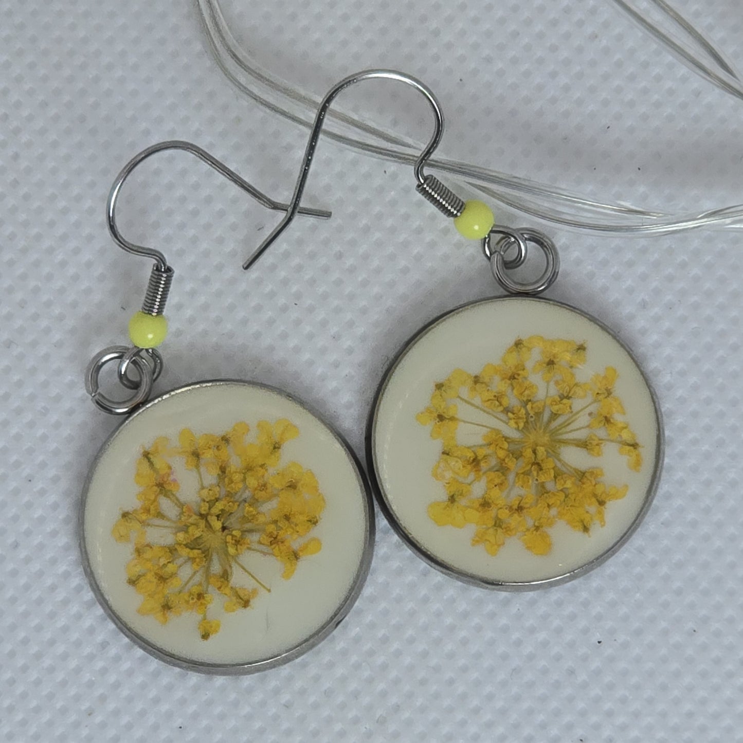 Earrings, resin - floral yellow and white
